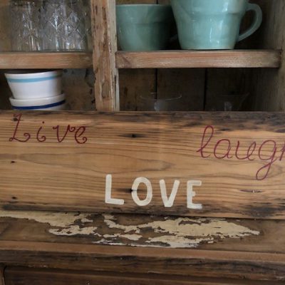 Tekstplank 'live-love-laugh' handgemaakt